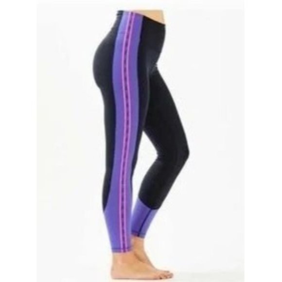 Lilly Pulitzer, Luxletic High Rise Leggings, Black with Logo Stripe, Sz XS, NWOT - Picture 2 of 13